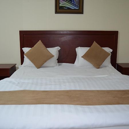Aparthotel Layale Alnile Dammam Zewnętrze zdjęcie
